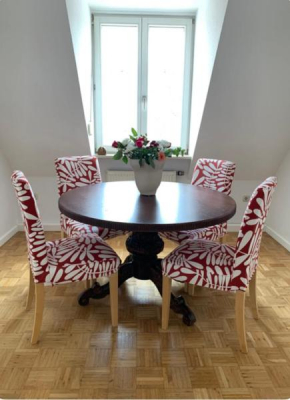 Spacious and quiet old town appartment